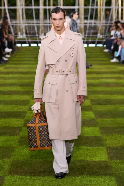 Look 62